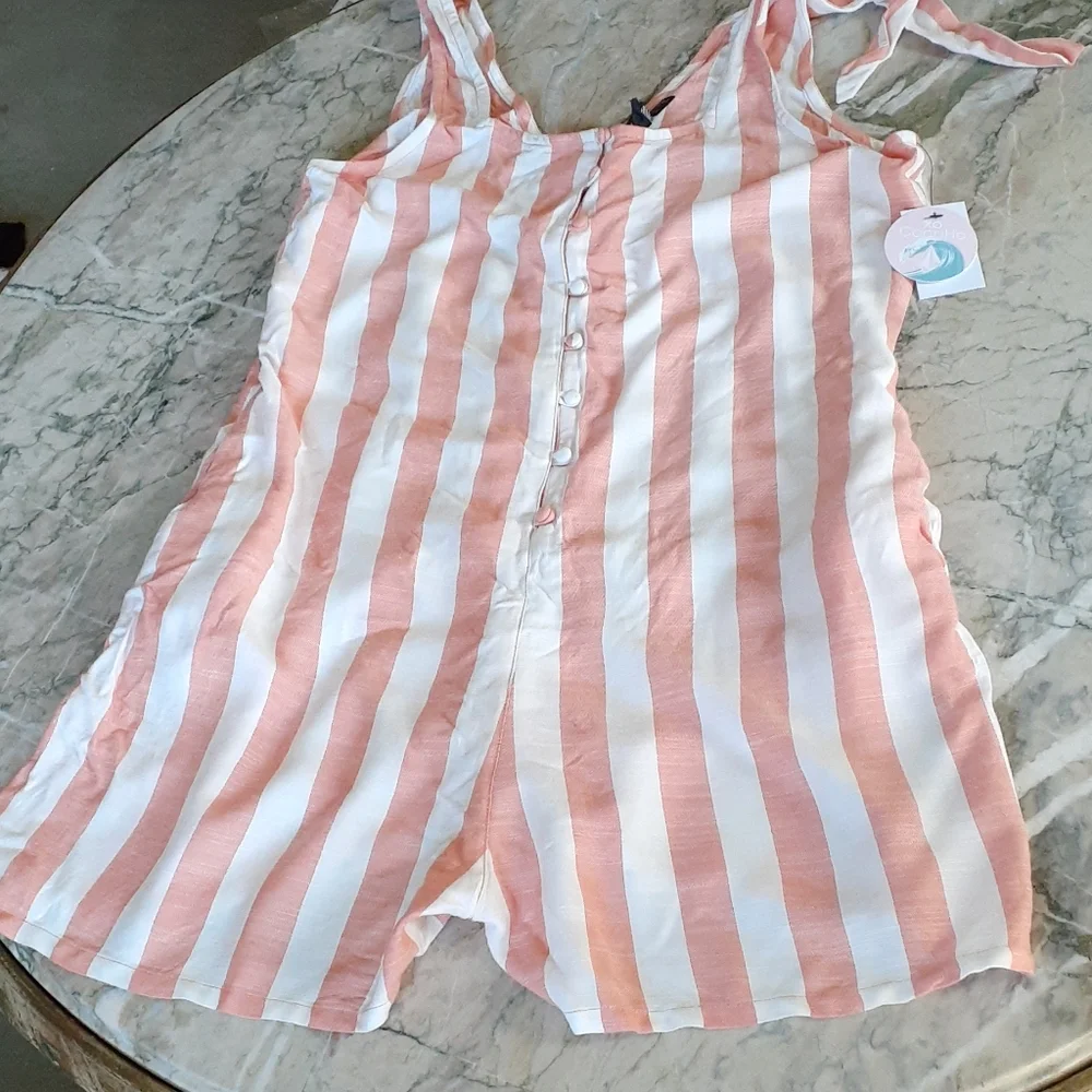 VOLCOM romper - Picture 3 of 7